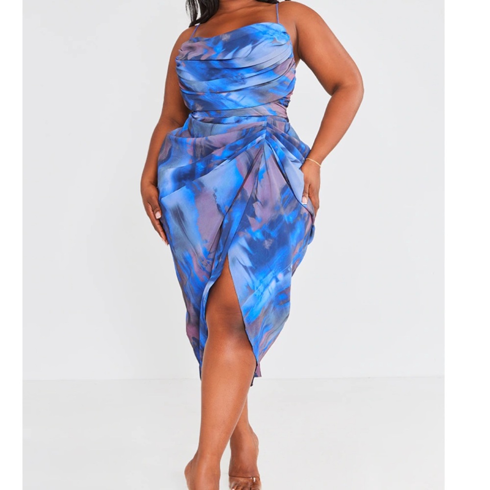 PrettyLittleThing Blue Abstract Print Chiffon Ruched Drape Midi Dress